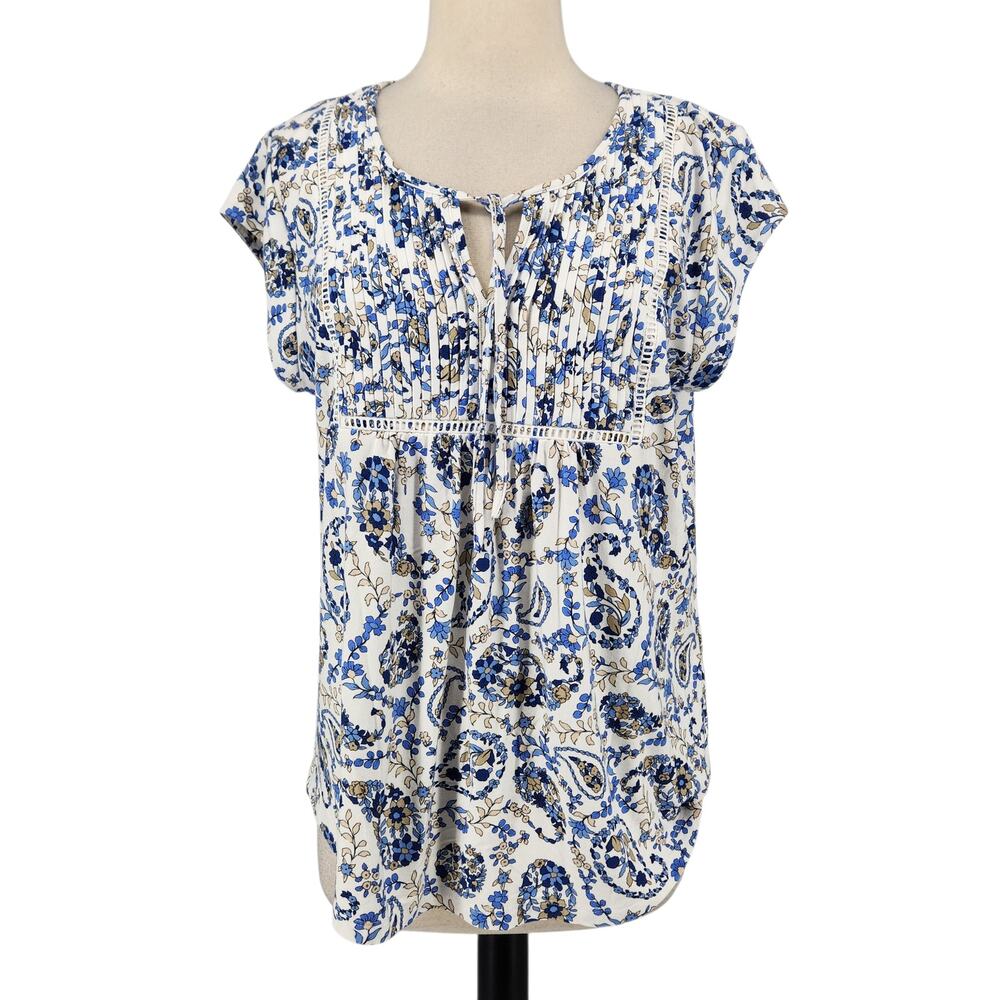 Tommy Hilfiger Blouse – White with Blue Paisley Floral Print & Pintuck Pleated